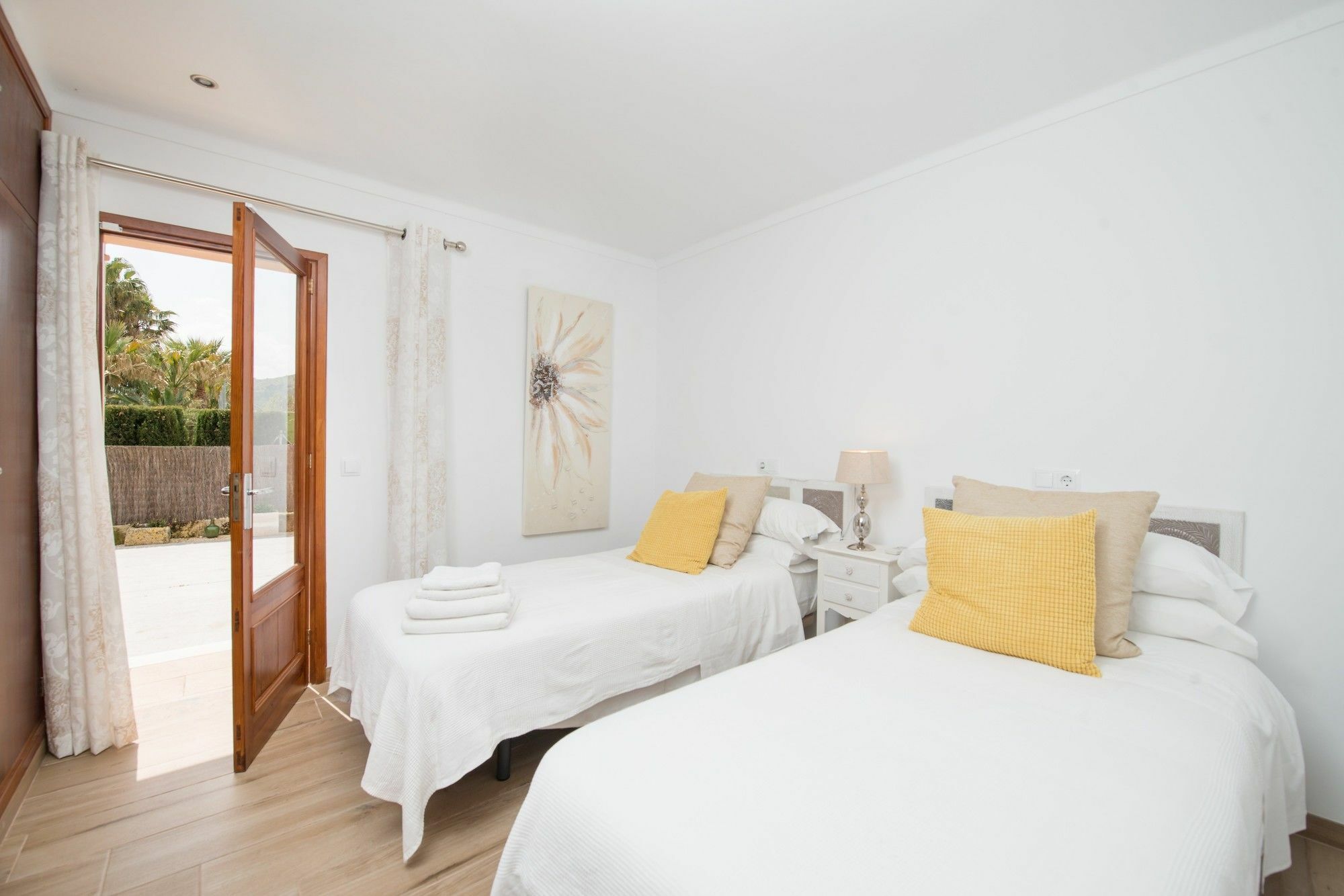 Segue Nou Villa *
